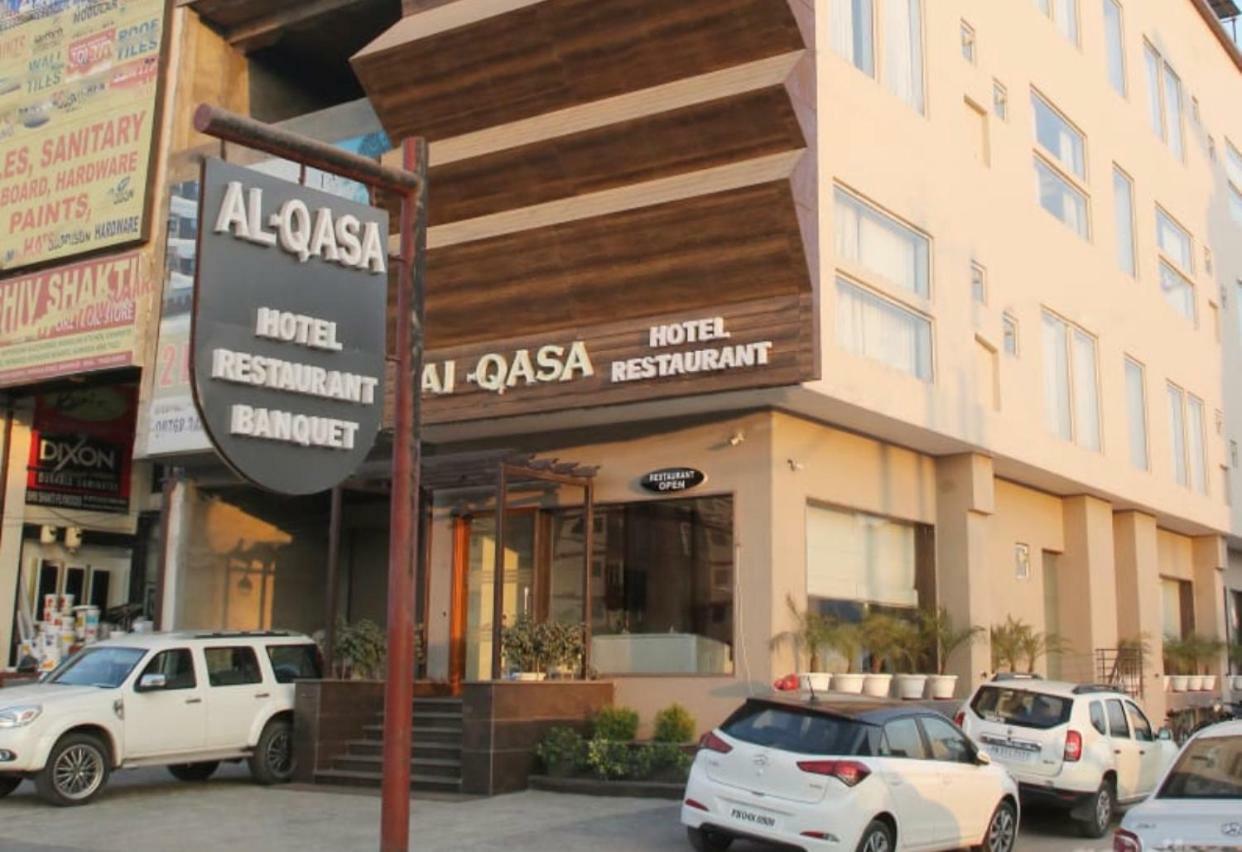 Al-Qasa Hotel Zirakpur Εξωτερικό φωτογραφία