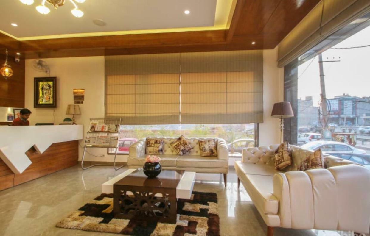 Al-Qasa Hotel Zirakpur Εξωτερικό φωτογραφία